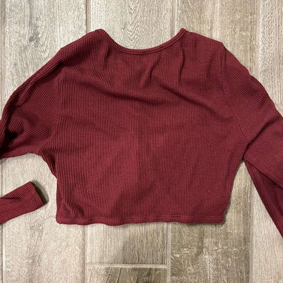 Maroon Long Sleeve Crop Top Burgundy Long Sleeve Button Down Shirt Size Large - Picture 5 of 10